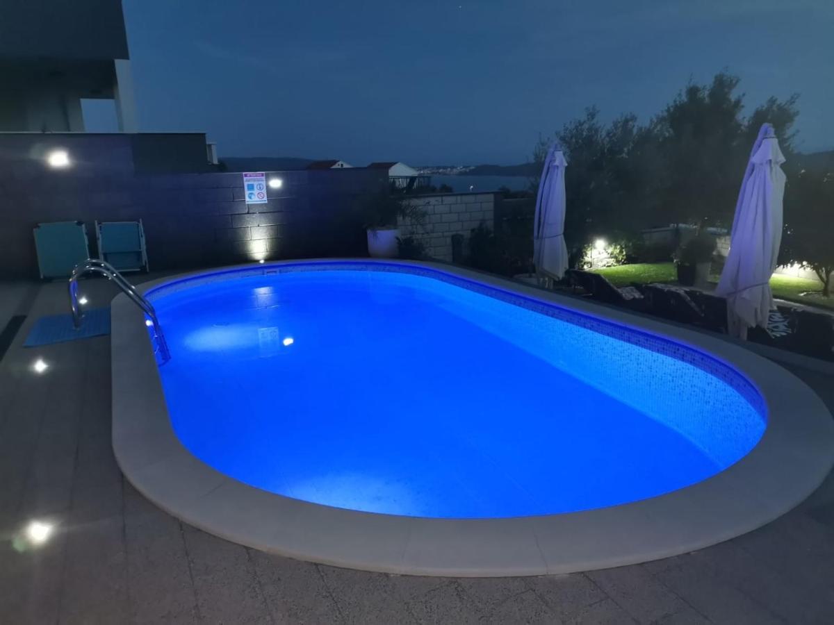 Apartment Ruza - Pool Donji Seget Extérieur photo